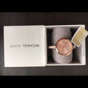 Michael Kors rose gold watch